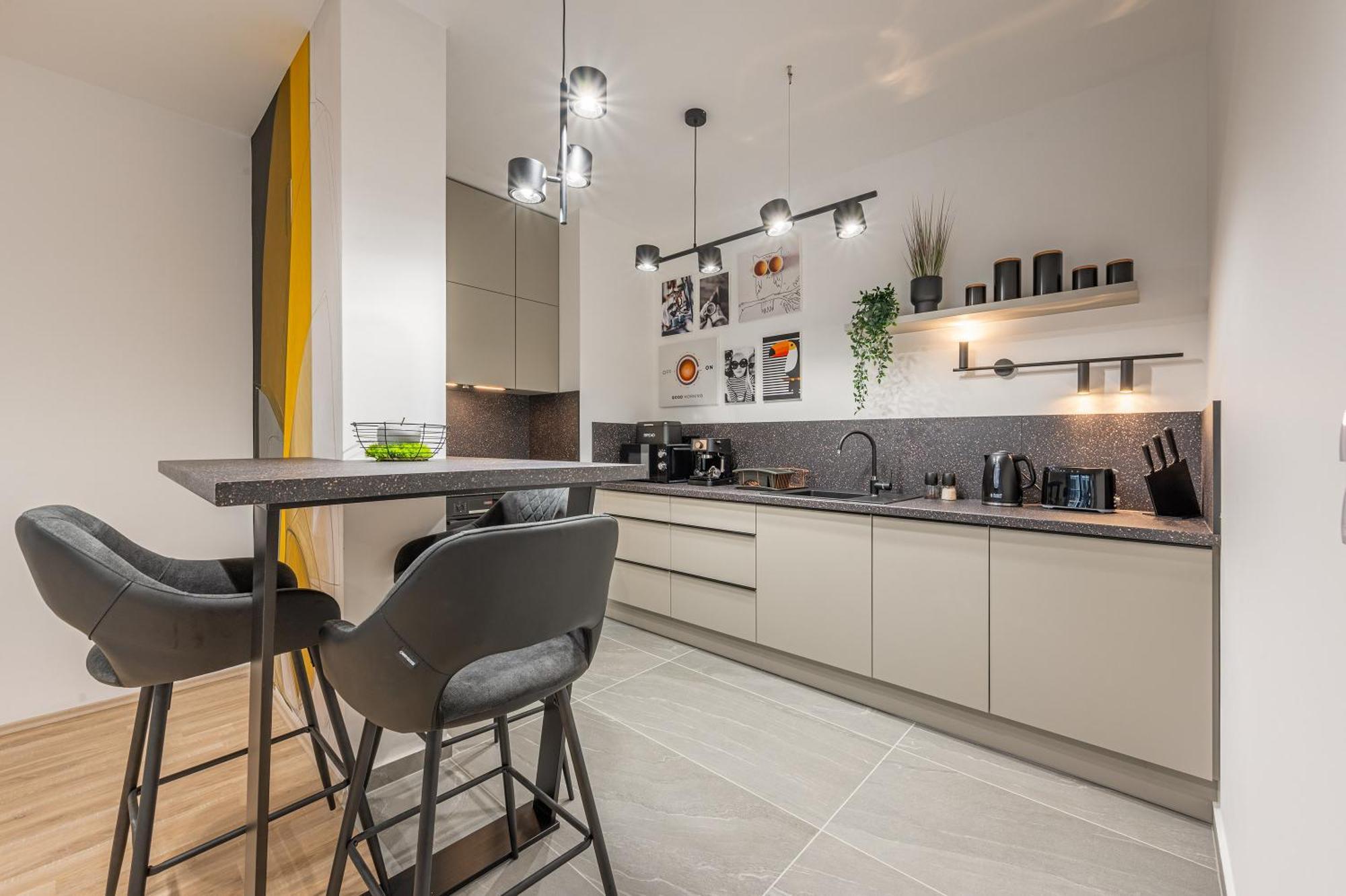 Condo With Balcony @ Downtown Budapest Exteriör bild